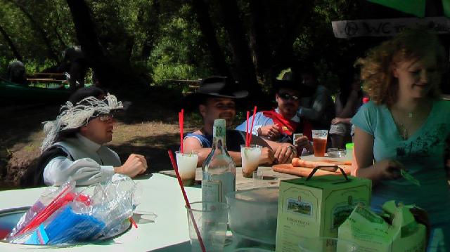 Vltava Bačkory 2008 > obr (128)